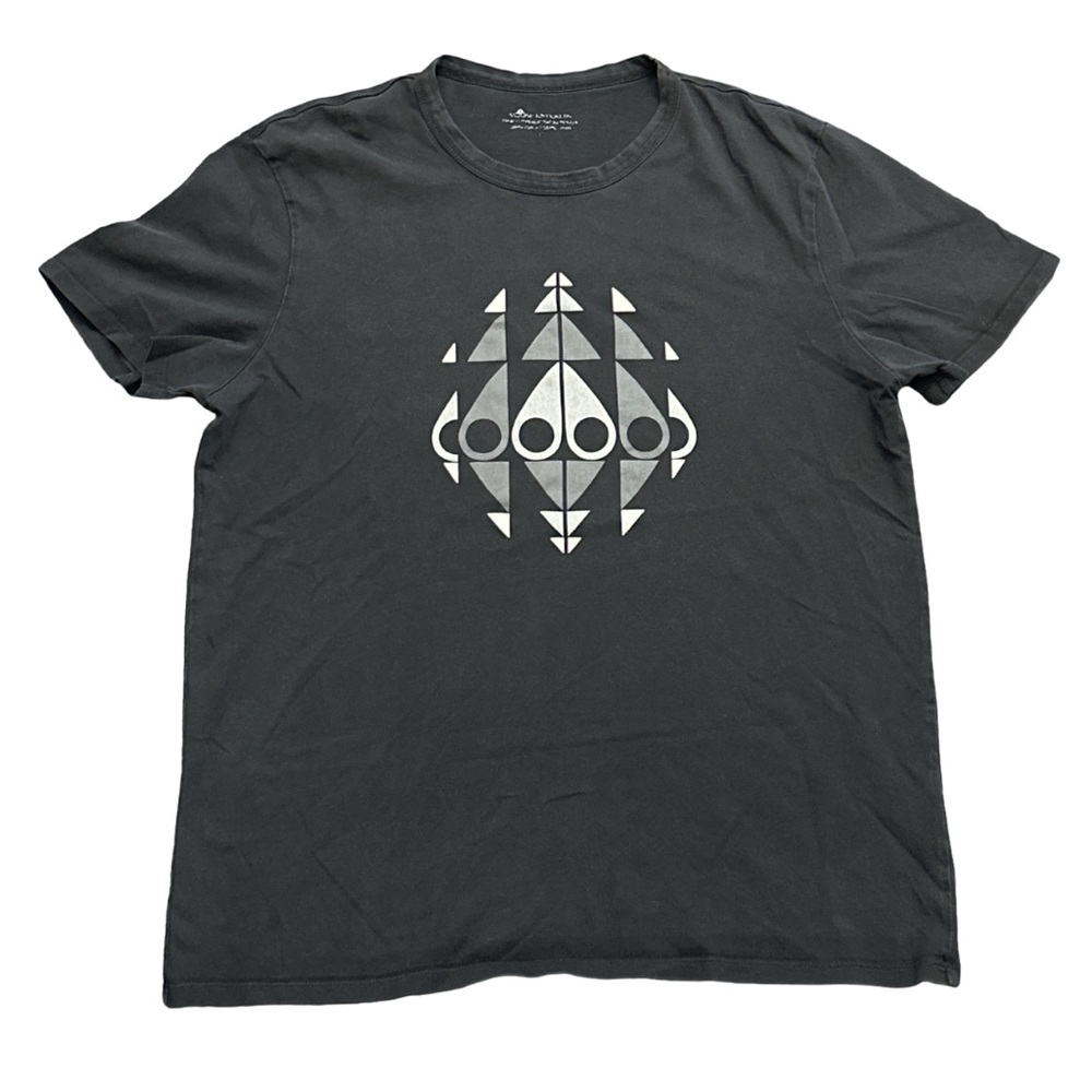 MOOSE KNUCKLES men's black and grey graphic tee, size large.
